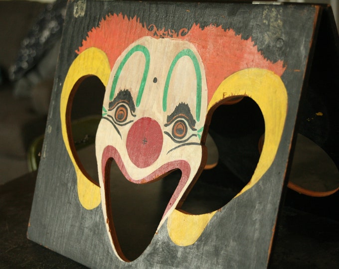 HALLOWEEN SALE Vintage Wood Carnival Crown Game, 1950s, Circus, Clown