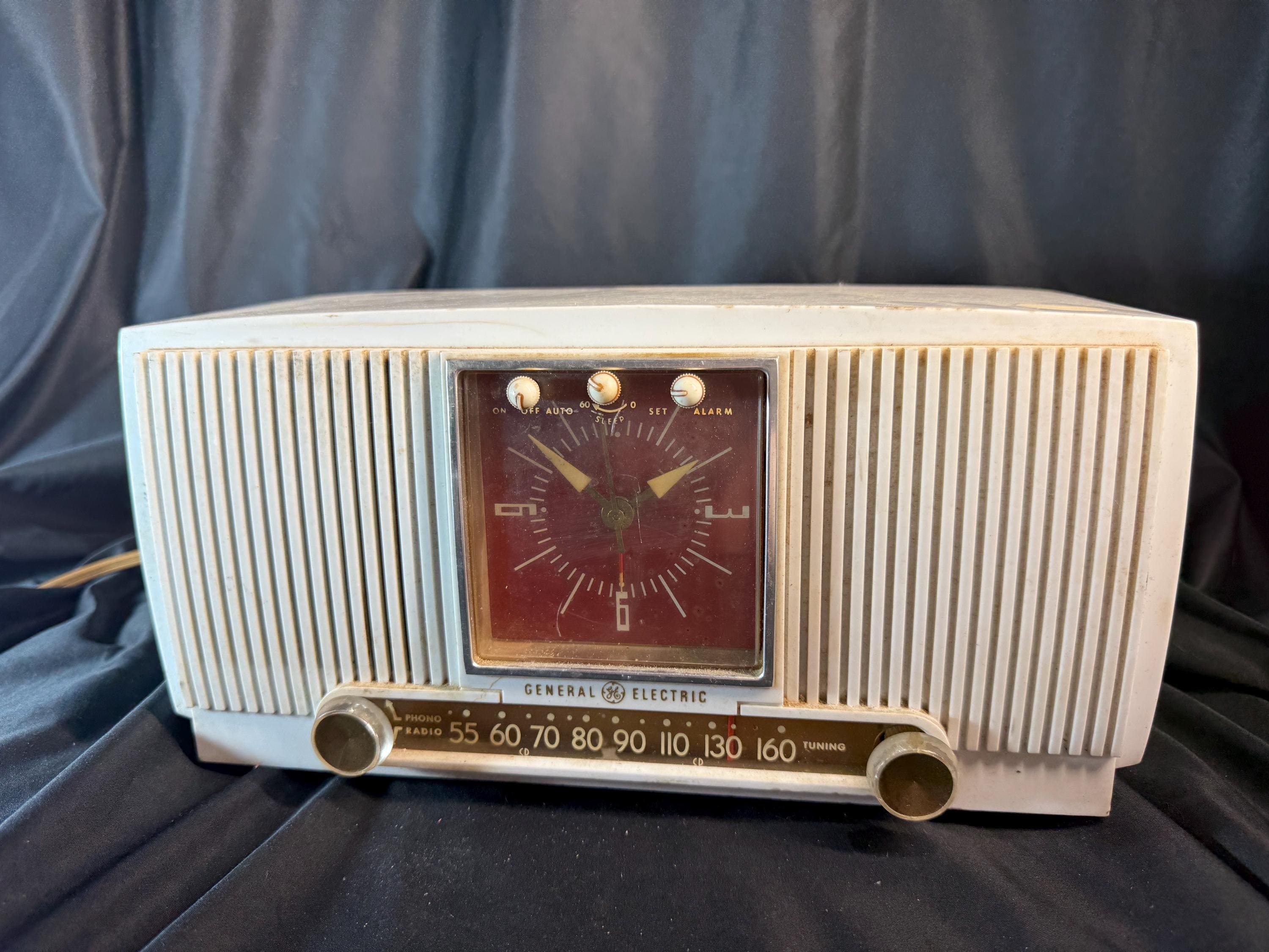 Clock Radio, 1950s, Radio, General Electric, AM Tube Clock Radio