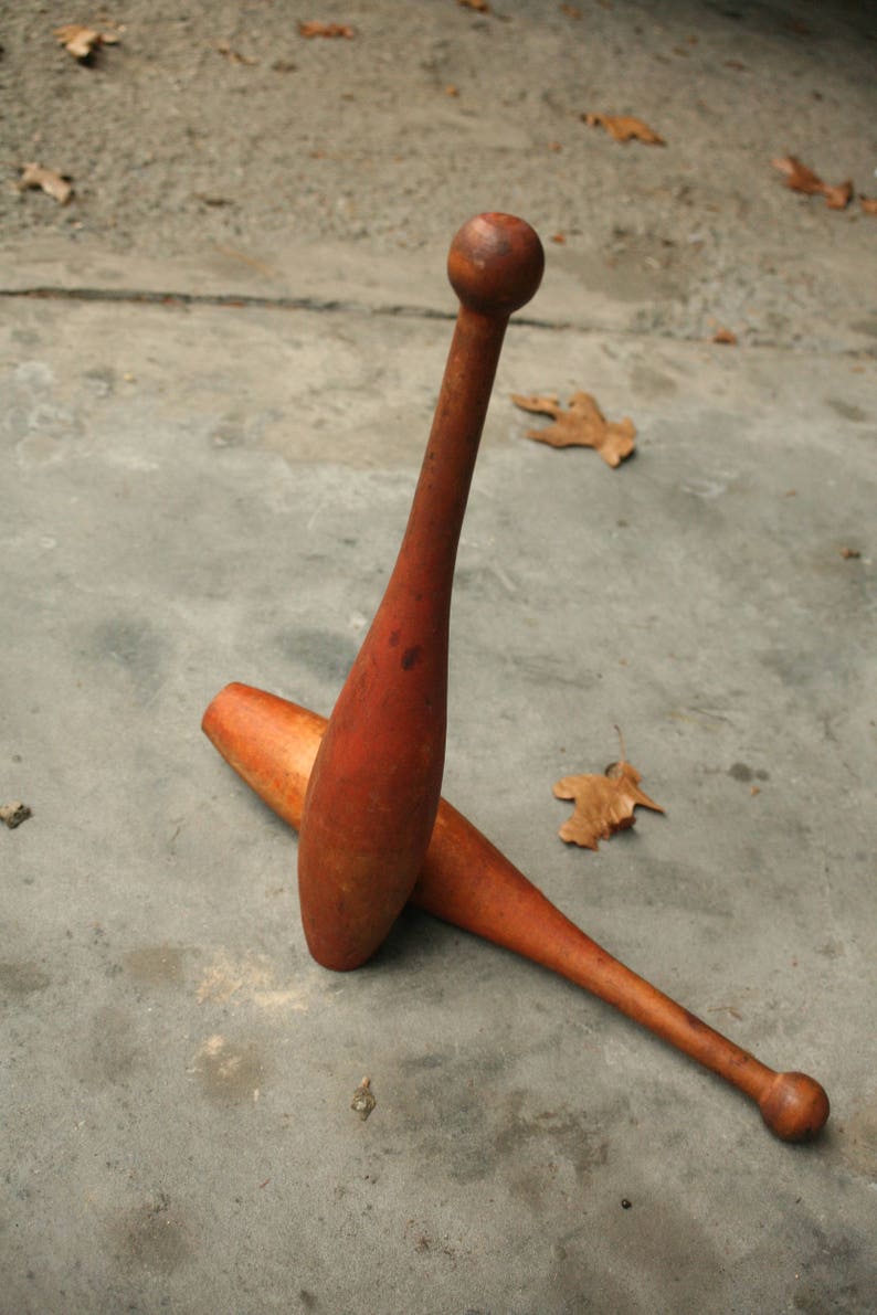 Set of 2 Clubs Juggling Pins Wood Juggling Pins Exercise Etsy