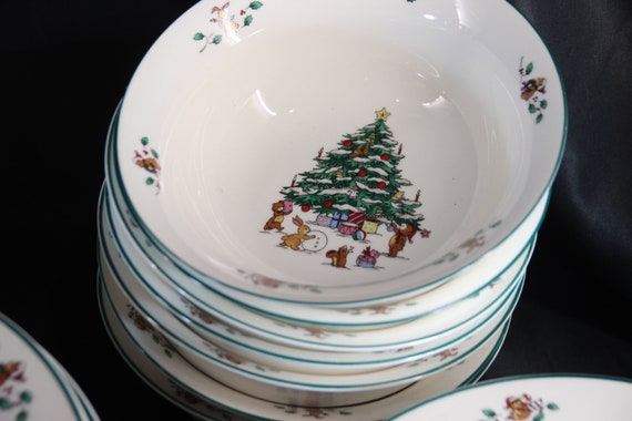 Salem China Co, 1980s, Whimsical Christmas, Holiday Plates