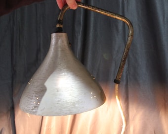 Vintage jaren 1950, Modern, Schans, Modern, Lamp, Industrieel Decor, Modern Decor, Boho Decor, Metalen Lamp, Set Design, Messing Gekleurd