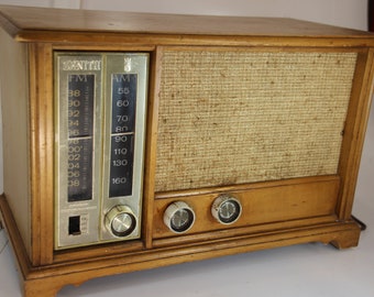 WORKING, Long Distance, Mid Century, Zenith, AM/FM, Tube Radio, Set Design, Home Decor, Bedroom, Light Wood, Wooden Radio, Photography Prop - Etsy WORKING, Long Distance, Mid Century, Zenith, AM/FM, Tube Radio, Set Design, Home Decor, Bedroom, Light Wood, Wooden Radio, Photography Prop - Etsy