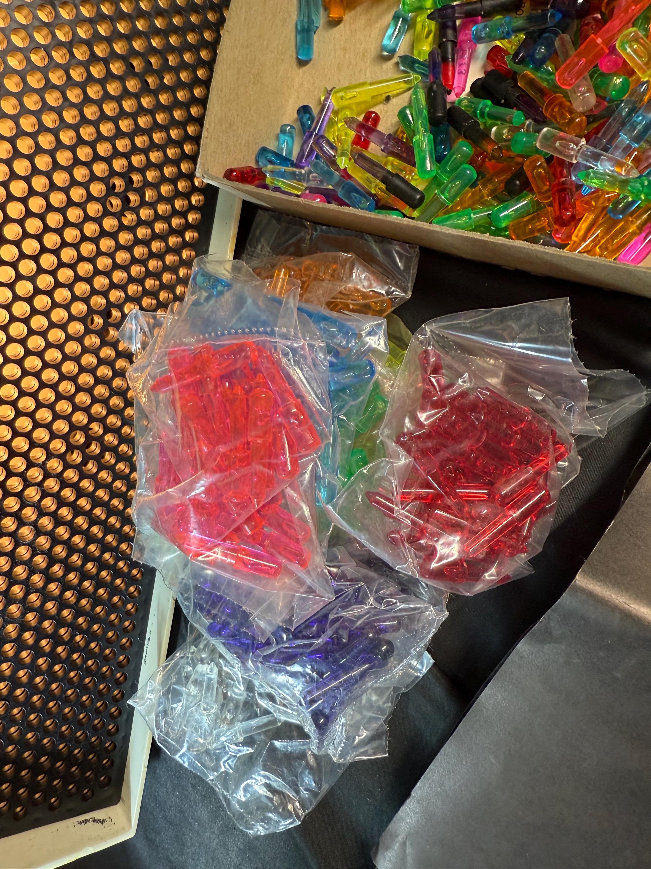 1973 Hasbro Lite Brite, MANY Lite Brite Pegs, Lite Brite, Pattern ...