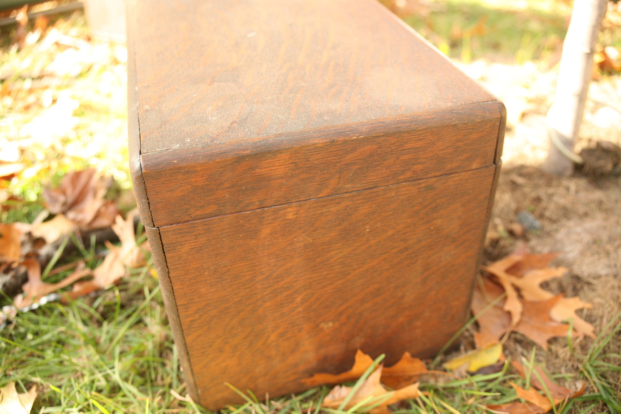 Antique, Solid Tiger Oak, Copper Lined, Jewett Humidor, Buffalo