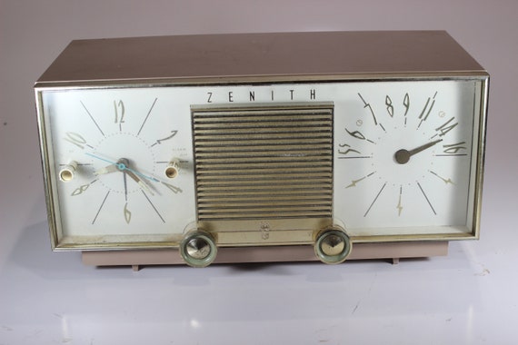 Working 1950s Mid Century Modern, Zenith, AM Tube Clock Radio, Set Design,  Home Decor, Bedroom, Alarm Clock, Rose Gold, Pink - Etsy Singapore