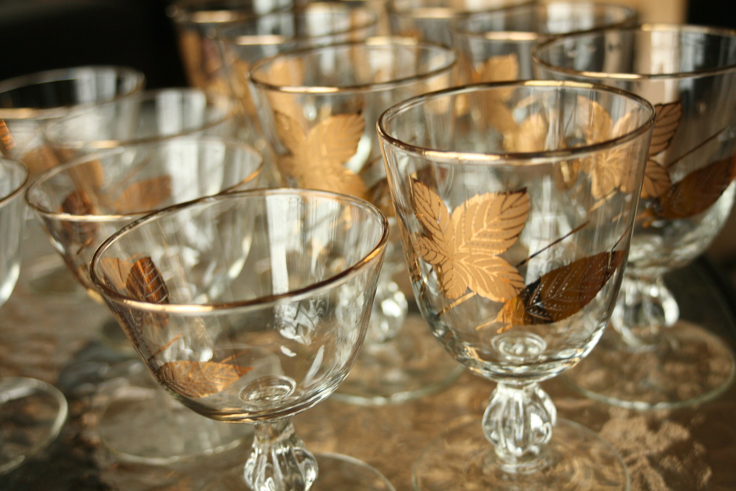 Set of 13 Vintage Gold Leaves Gold Leaf Glass Cups Etsy
