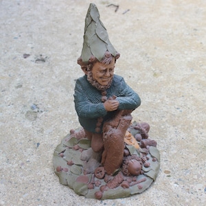 Shen, Tom Clark Creations, Gnome, Collectible, 1980s, Figurine, Garden Gnome, Pecan Resin, Gift, Summer Decor, Garden