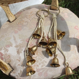 ONE STRAND, 5, Vintage Brass Bells, 1990s, Old Bell, Christmas Bell, Christmas Decor, Christmas Ornament, Home Decor, Wedding Decor