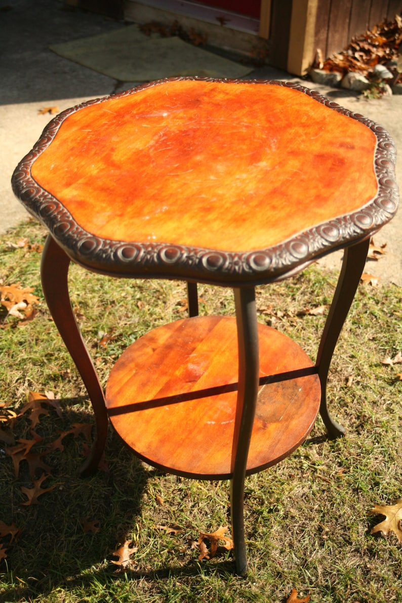 Beautiful Vintage Wooden End Table Carved Edging Maple Etsy