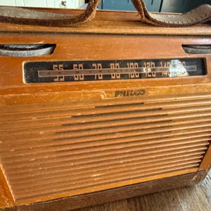 PHILCO 1940s Tube Radio, Working, Roll-top, Wooden Radio, Old Radio