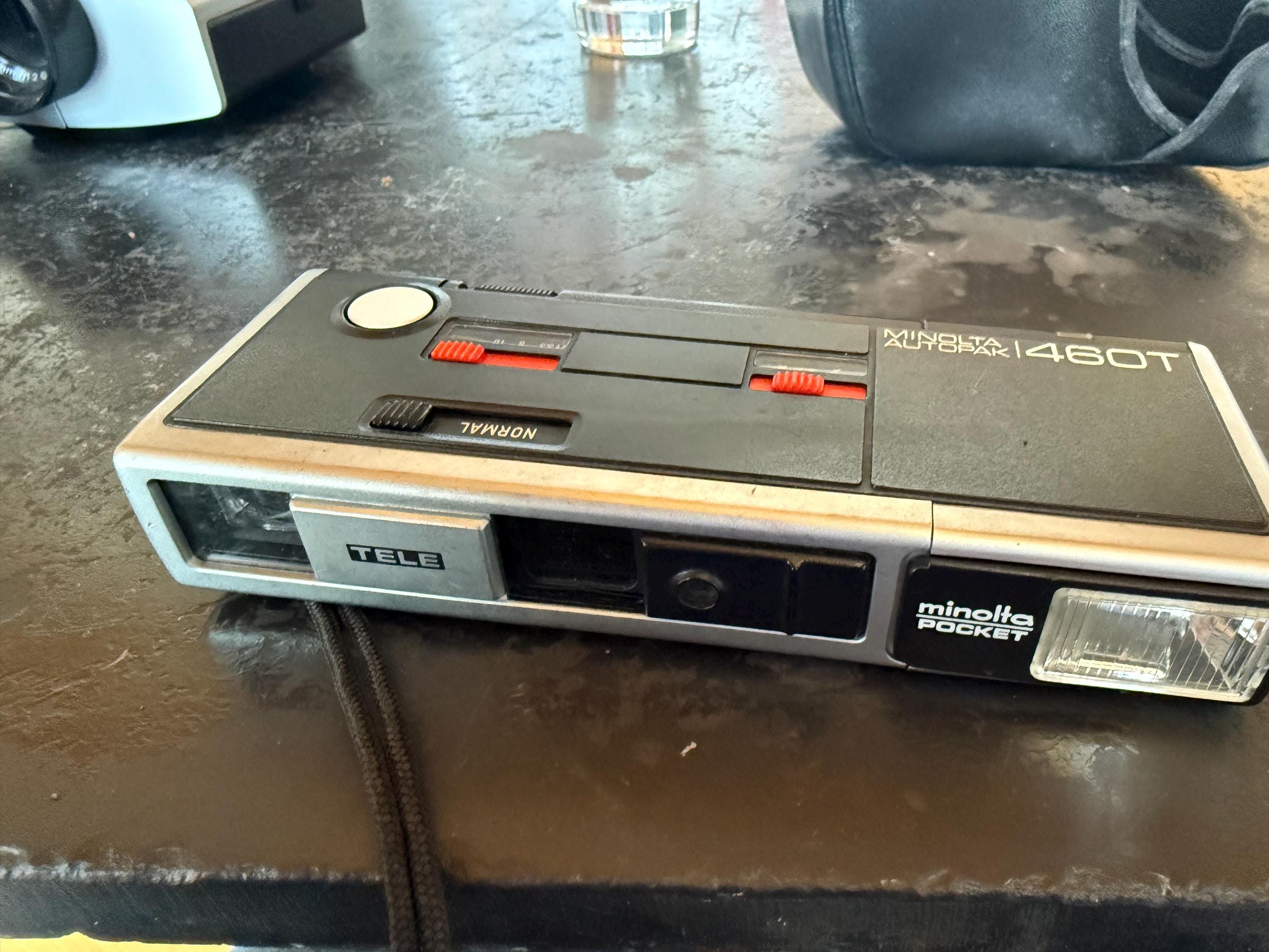 Appareil Photo Vintage Minolta SRT102 – Avec Objectifs – Argentique