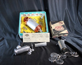 Vintage Cooky-Pastry, 3 Cake Pipers, Press Set, Cookie Press, Spritz Cookies, Holiday Baking, Christmas Cookies, Sugar Cookies