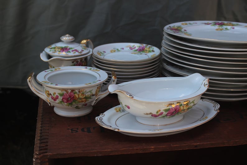 Rare, Set of 74, Maru ichi, Maruichi, Japanese, Fine China, Easter Dinner, Spring, High End China, 1940s, 1950s, Pink, Yellow, Blue image 10