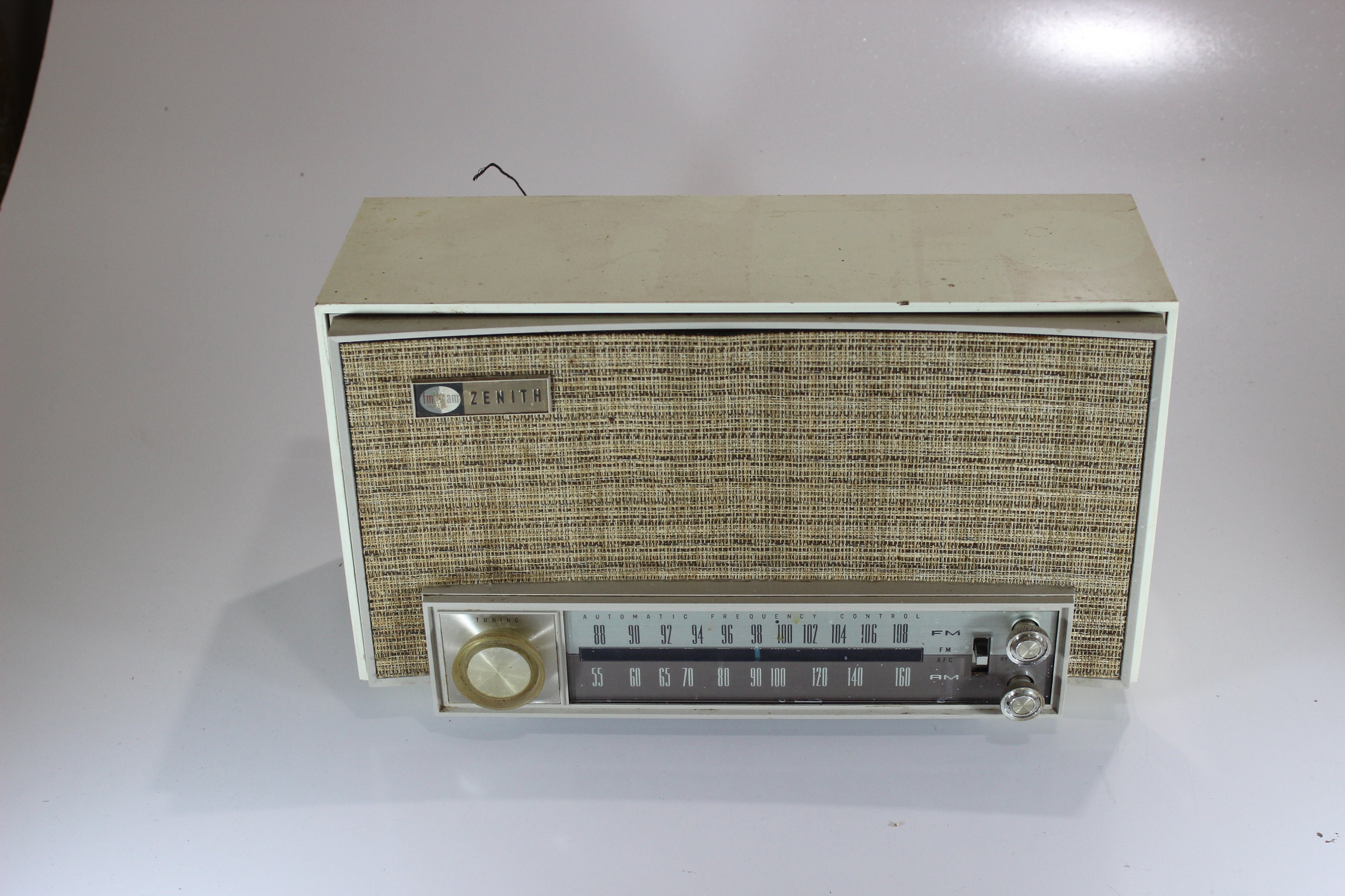 1960年代ミッドセンチュリーモダン、ゼニス、AM、FM真空管クロック