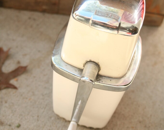Retro Swing Away Hand Crank Ice Crusher Grinder Machine Tool Etsy