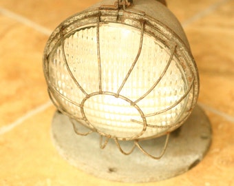 Ship SpotLight, vintage Authentique Recherche de navire nautique / Spot Light Industrial Antique Lampe de Table Antique