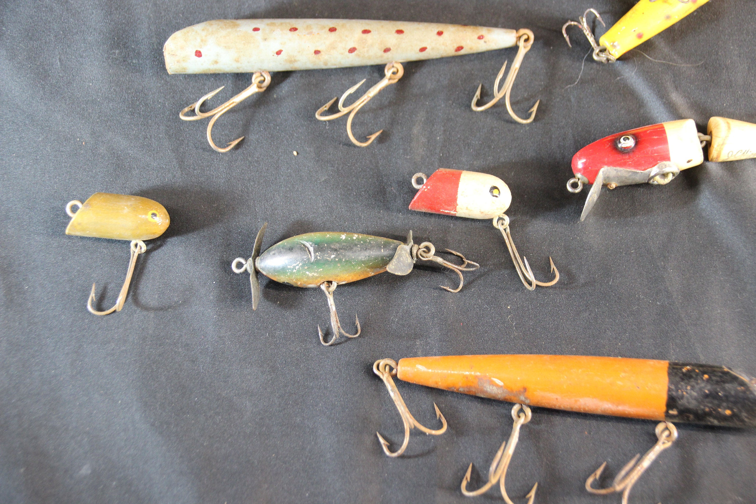 Set of Vintage Fishing Lures, Fishing Lures, Wood, Handmade Lures, Wooden  Lures, Cottage Decor, Vintage Decor -  Canada