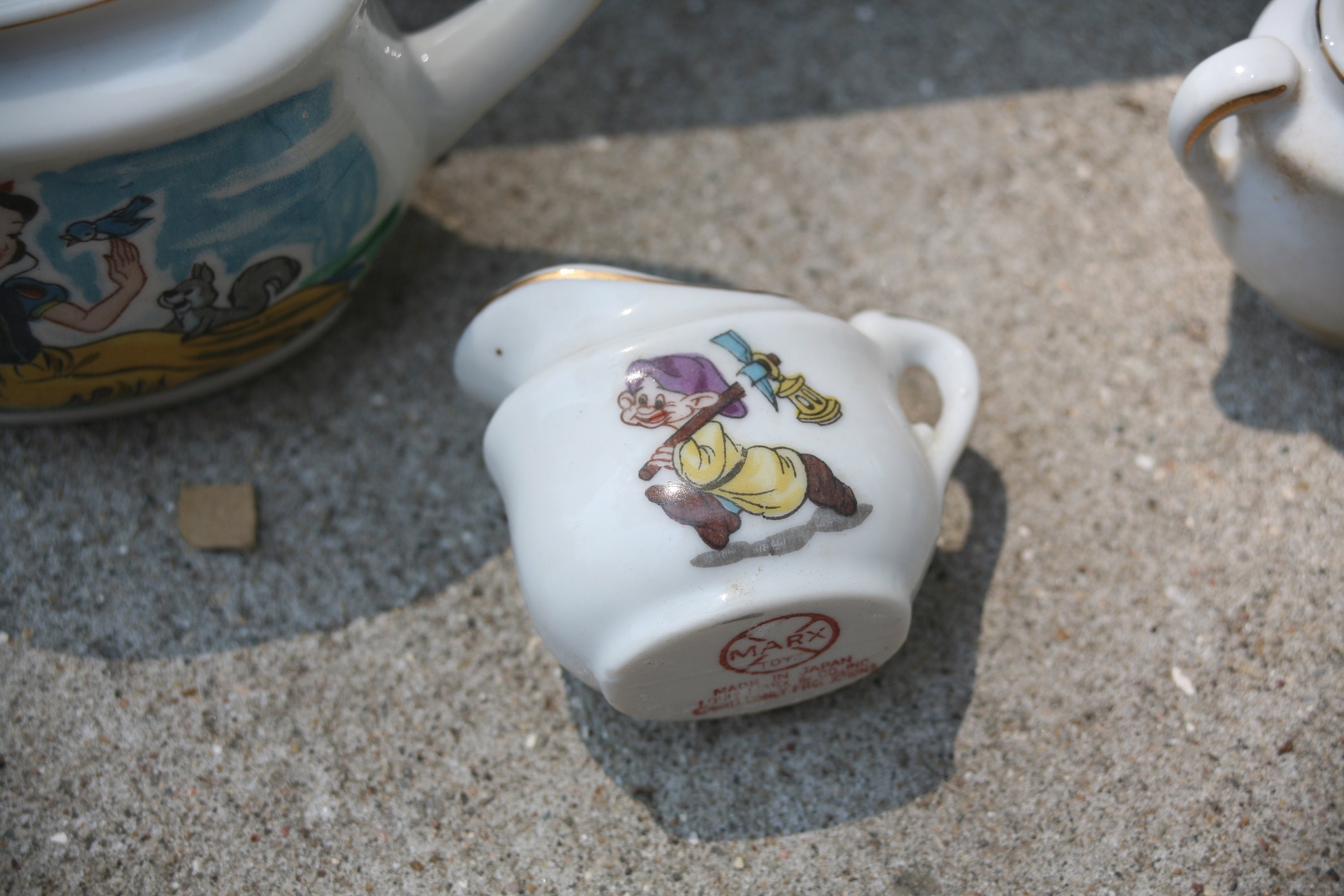 23 piece Snow White Tea Set by Marx Disney 1950 s Children s