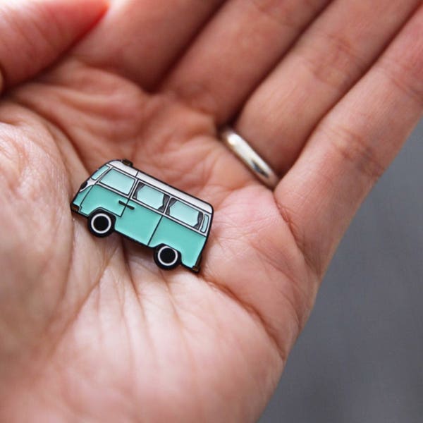 Campervan Esmalte Pin, Aventura Espera, Graduación, Regalo de Jubilación