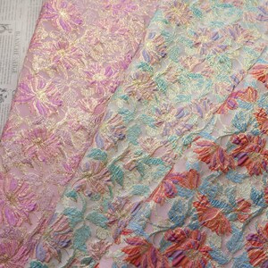 Tela jacquard floral de estilo vintage / Brocado repujado con hilo dorado / Material tejido metálico para vestidos, trajes y chalecos / 56" de ancho