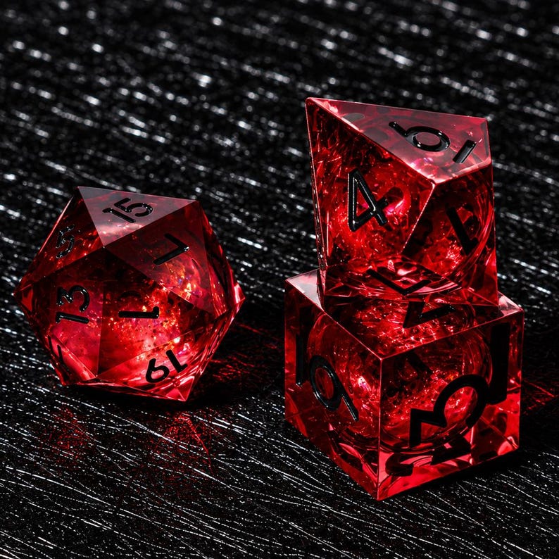 Dés à noyau liquide Lune de sang, jeu de dés du MDN faits main de qualité supérieure, dés en résine rouge fantaisie, dés du MDN à bord tranchant faits main image 6