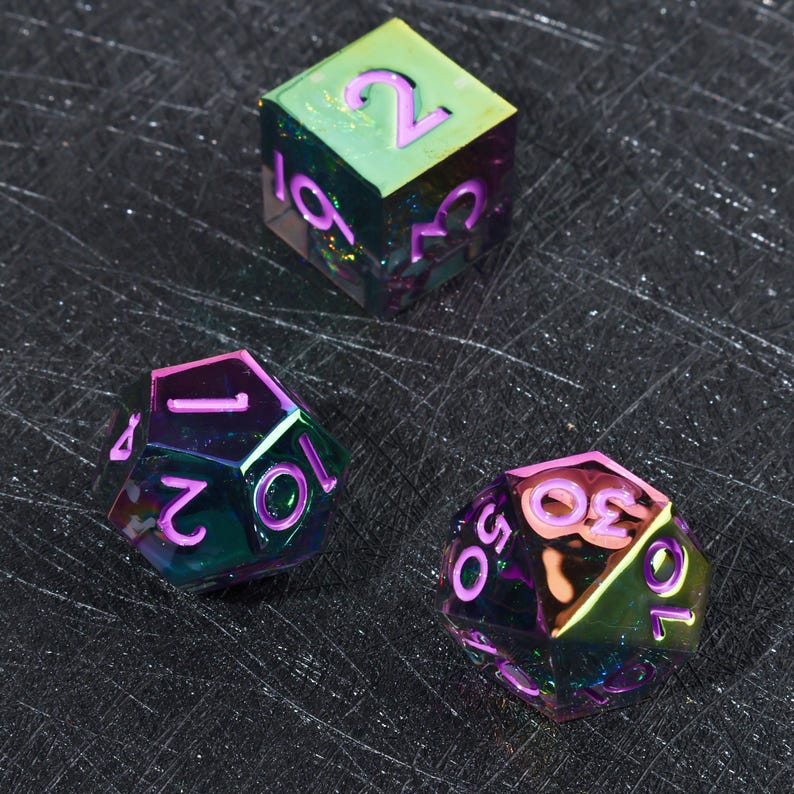 Sharp Edge Resin Dice Set, Aurora Color Shift Dice image 4