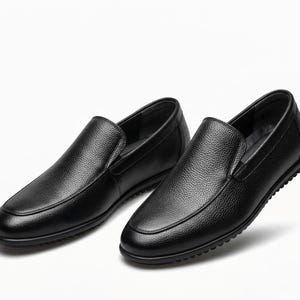 Hochwertige schwarze Herren-Loafer aus echtem genarbtem Leder – bequeme, handgefertigte Herren-Freizeitschuhe, luxuriöse Mokassins Bild 1