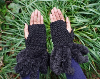 Ebony Empress Fingerless Gloves with Faux Fur Detail/Black Crochet Fingerless Gloves/Wool Hand Warmers/Crochet Wool Mittens/Black Wool Mitts