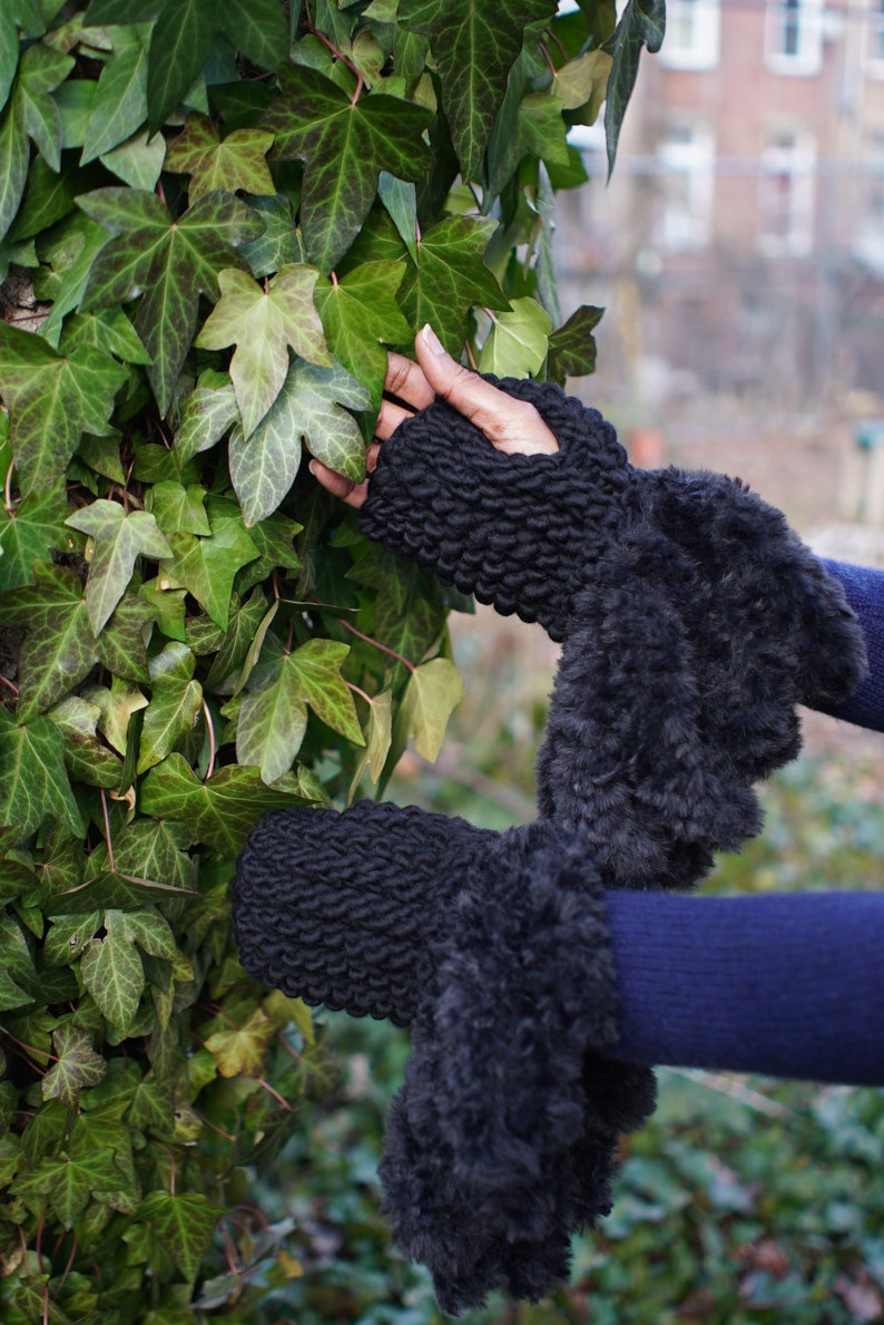 Ebony Empress Fingerless Gloves with Faux Fur Detail/Black Crochet Fingerless Gloves/Wool Hand Warmers/Crochet Wool Mittens/Black Wool Mitts image 2