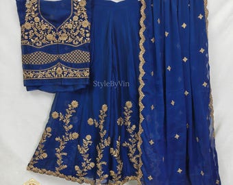 Lehenga choli azul da moda para casamento, com bordados ricos e blusa já costurada.
