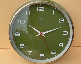 Metamec Wall Clock Battery Operated Recycled Green