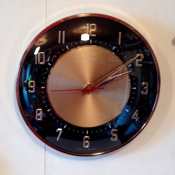 Metamec Vintage horloge murale - noir et cuivre cuisine horloge murale - horloge murale recyclé exploité en batterie