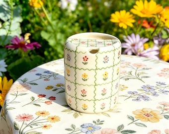 Handgemachter Blumen Reisebecher aus Keramik, Keramik Kaffeebecher, To-Go-Tasse