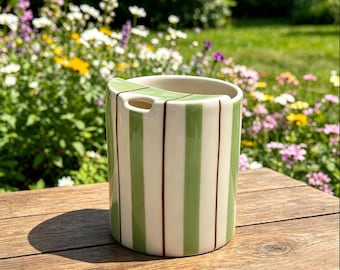 Gestreifter Reisebecher, To Go Keramikbecher, handgemachte Keramikbecher, handbemalte Schluckbecher, Reisebecher Kaffeetasse Einzigartiges Geschenk für Sie