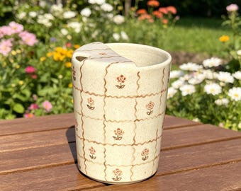 Handgemachter Blumen Reisebecher aus Keramik, Keramik Kaffeebecher, To-Go-Tasse