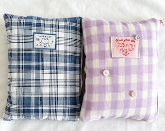 Checked Fabric Kindle Sleeve: Handmade Plaid E-Reader Sleeve, Lilac Gingham Journal Cover, Navy A6 Book Cover, Book Lover Graduation Gift