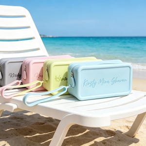 Personalized Silicone Bridesmaid Cosmetic Makeup Bag, Custom Bachelorette  Favor Bag Gift, Cosmetic Waterproof Bag Beach, Zipper Makeup Bags