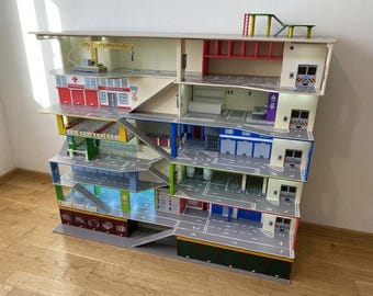 Ampio garage in legno per giocattoli, parcheggio multipiano per bambini
