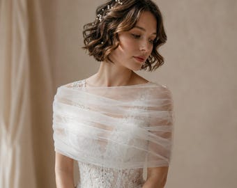 Pleated Tulle Bridal Wrap, Off-the-Shoulder Wedding Stole, Ivory Shawl Button Closure
