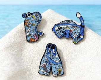 Set di spille smaltate per immersioni subacquee: bombola d'ossigeno, maschera, pinne, souvenir oceanico.