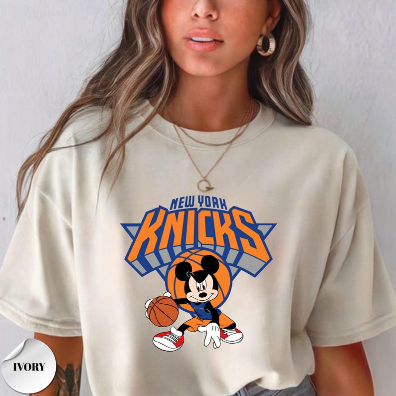 Camiseta de baloncesto Comfort Colors de los New York Knicks con Mickey Mouse imagen 7