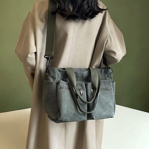 Borsa a tracolla in velluto a coste – Ampia borsa a spalla ideale per tutti i giorni.