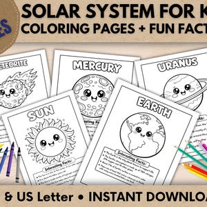 Può includere: Una raccolta di 10 pagine da colorare per bambini sul sistema solare. Ogni pagina presenta un pianeta o corpo celeste con un simpatico volto da cartone animato e fatti divertenti. Include matite colorate e il testo "SOLAR SYSTEM FOR KIDS COLORING PAGES + FUN FACTS".