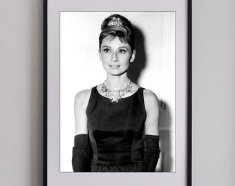 Pôster vintage de Audrey Hepburn | Arte de parede em preto e branco para imprimir | Impressão de moda clássica de Hollywood | Download digital | Decoração elegante para o quarto