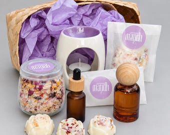 Complete Gift Set | Ceramic Burner, Ritual Oil, Wax Melts & Bath Salts | Besek Box | MANDI7
