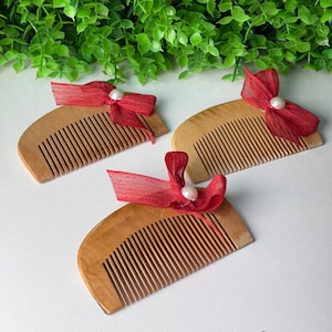 Wooden Comb Wedding Favor, Natural Hair Comb, Henna Night Gift, Engagement Favor, Rustic Wooden Comb, Minimalist Gift