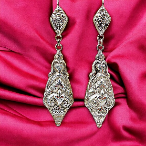 Embossed Silver Dangle Earrings: Lightweight Pier… - image 1