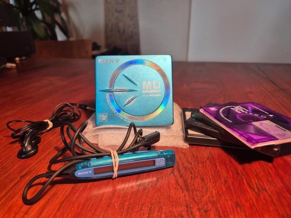 A02d76R 60 SONY MDウォークマン WALKMAN MZ-R910 ポータブル MD