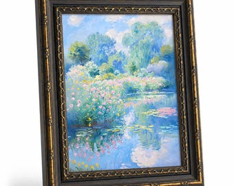 Cuadro de pared enmarcado en oro negro ornamentado, pintura de Monet, estanque de nenúfares, obra de arte impresionista francesa vintage, decoración floral en tonos pastel suaves para oficina.