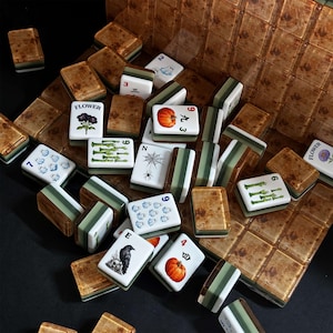 Halloween Mahjong Tile Set (160 Tiles), American Mahjong Tiles 4-Layer Acrylic Wood Grain Theme, Spooky Mahjong Set, Mahjong Gift for Women